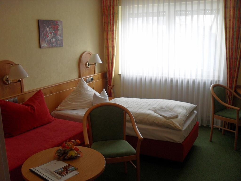 Hotel Reichsschenke Zum Ritter Gotz "Garni" Kröv Pokój zdjęcie