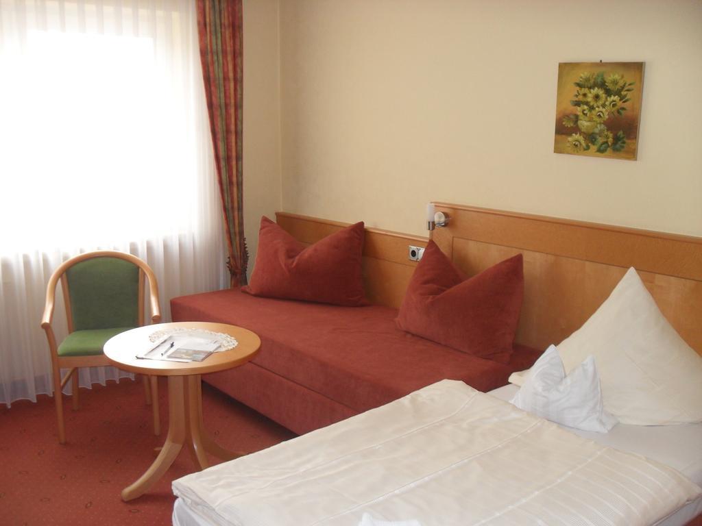 Hotel Reichsschenke Zum Ritter Gotz "Garni" Kröv Pokój zdjęcie