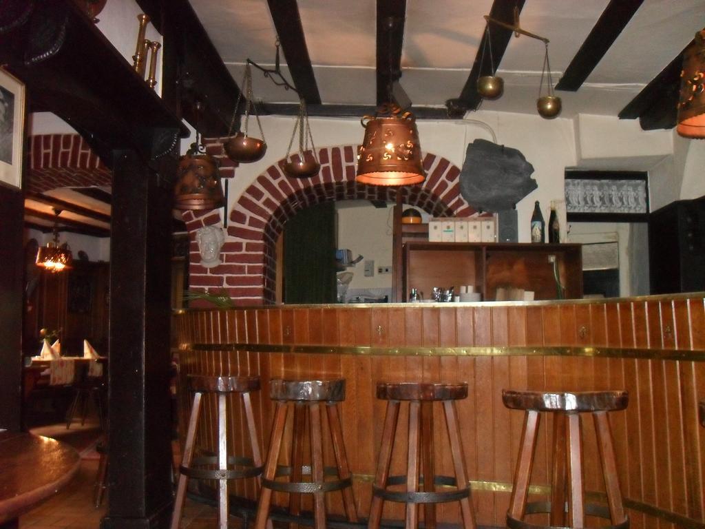 Hotel Reichsschenke Zum Ritter Gotz "Garni" Kröv Zewnętrze zdjęcie