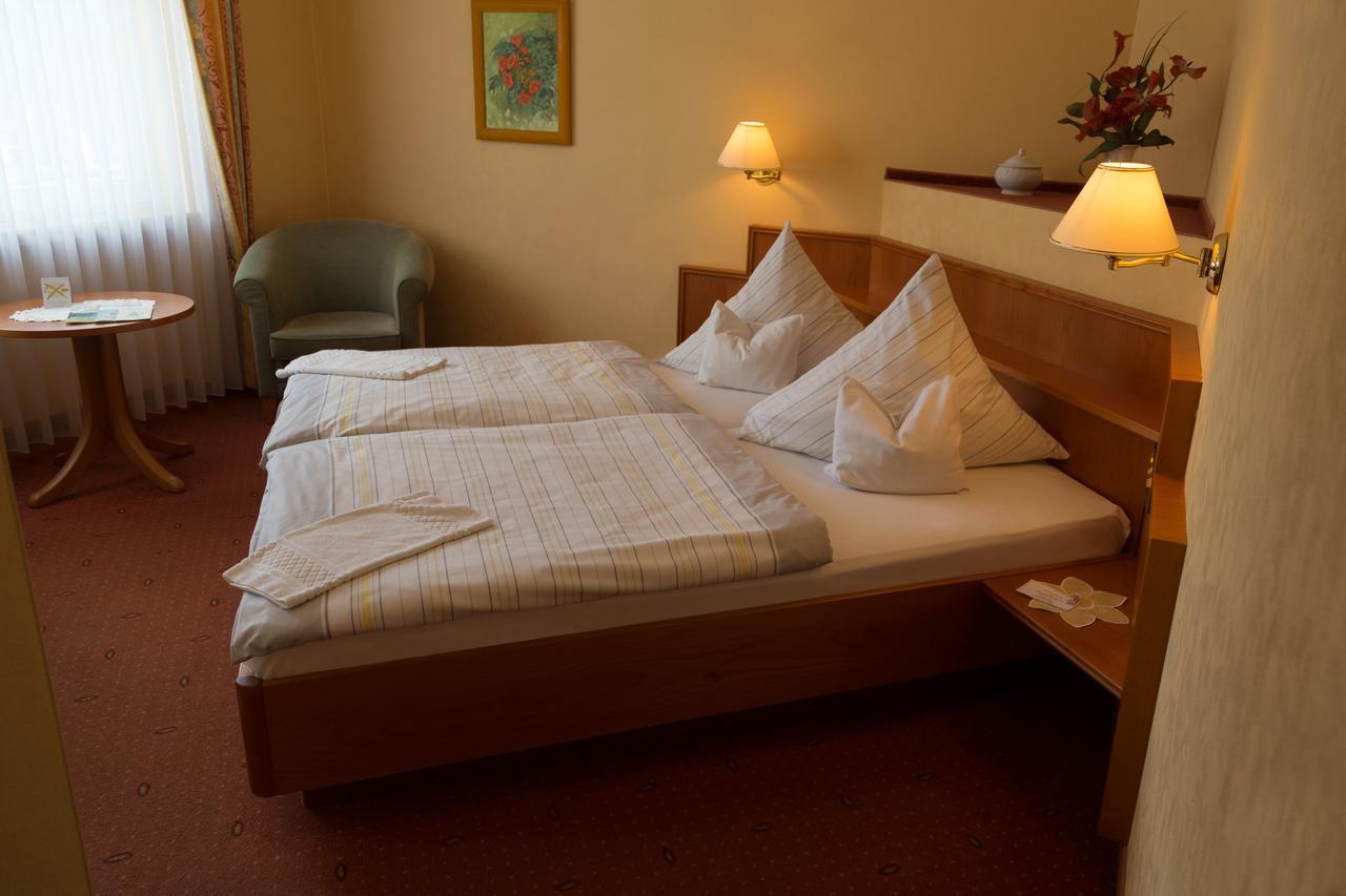 Hotel Reichsschenke Zum Ritter Gotz "Garni" Kröv Zewnętrze zdjęcie